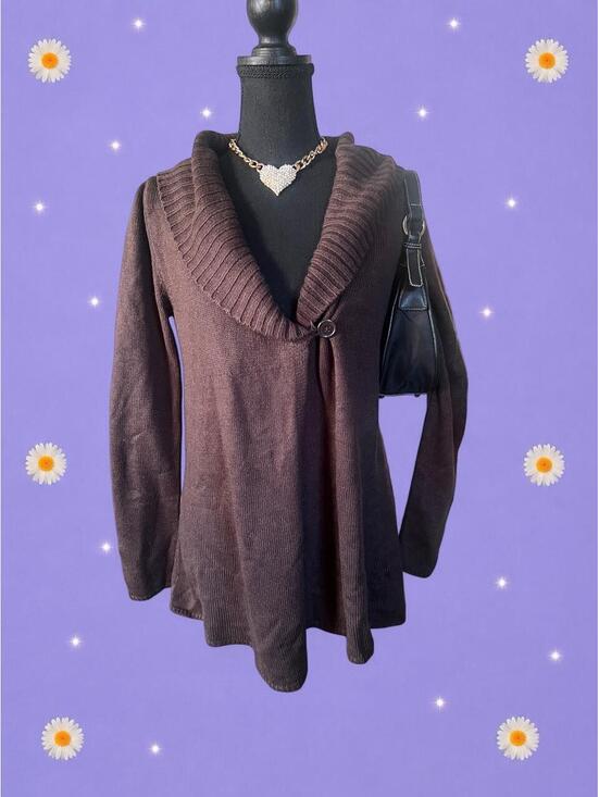 New York & Company Sweaters - Vintage Y2K New York & Company Chocolate Babydoll Cardigan Size Small 🤎